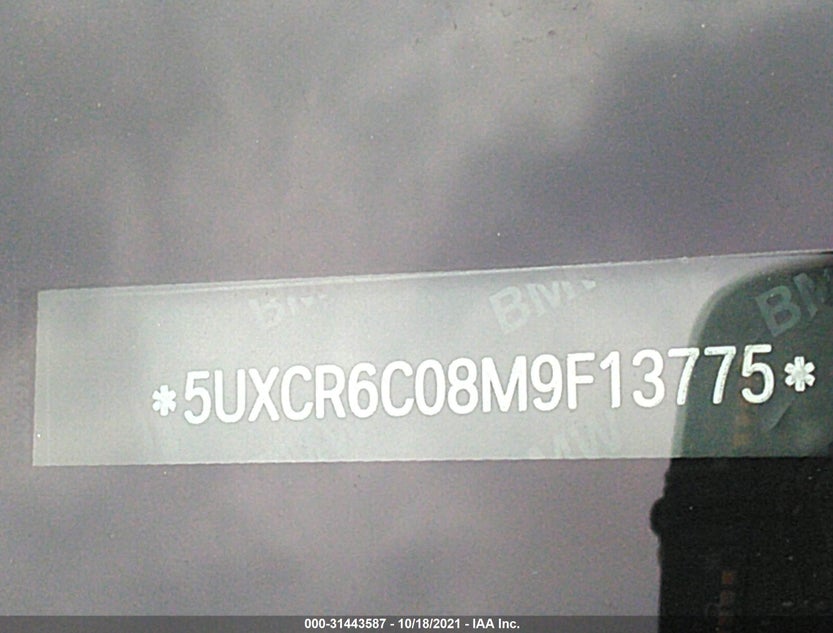5UXCR6C08M9F13775