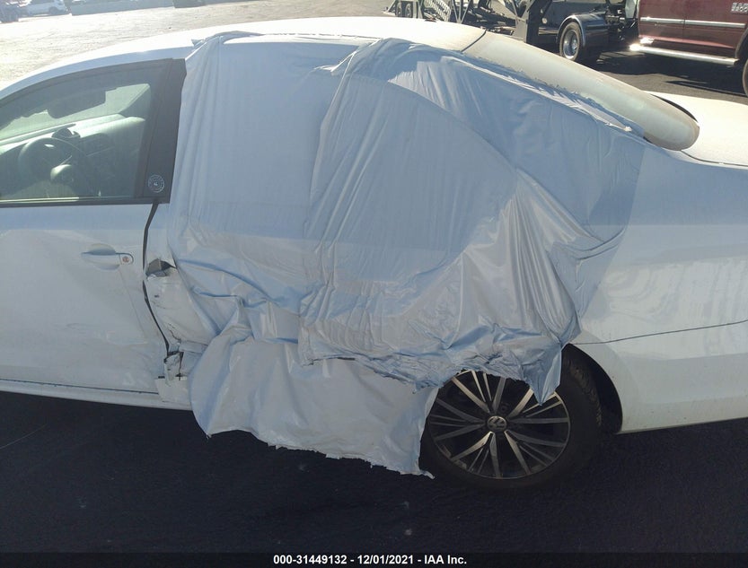 3VWDB7AJ5JM206163