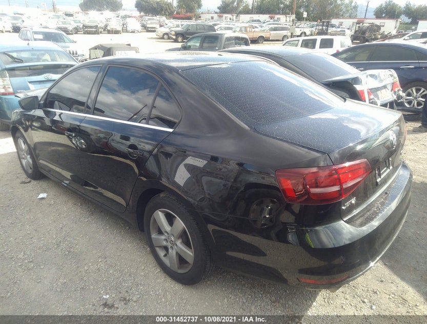 3VW2B7AJ1HM311445