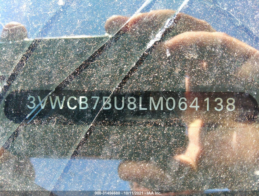 3VWCB7BU8LM064138
