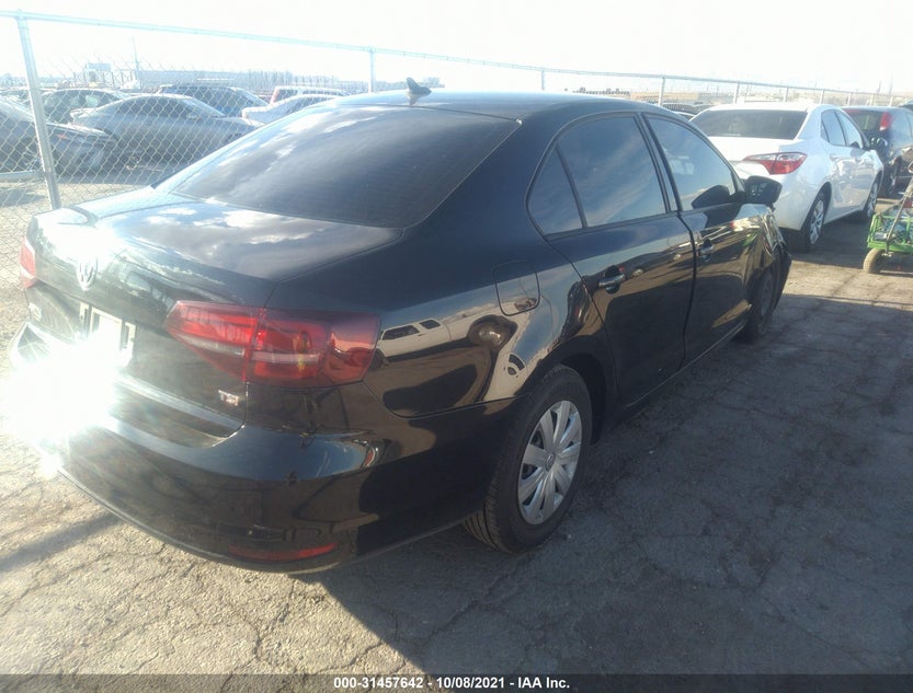 3VW267AJ9GM372397