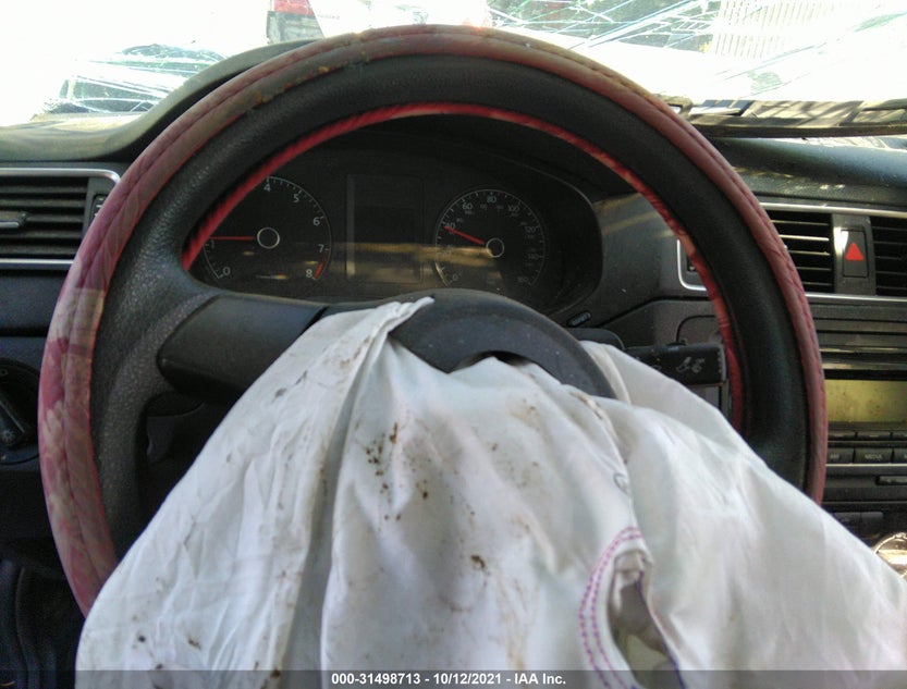 3VW2K7AJ8DM304972