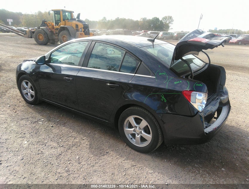 1G1PC5SB8E7470270