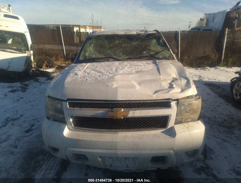 1GNLC2E09ER215833