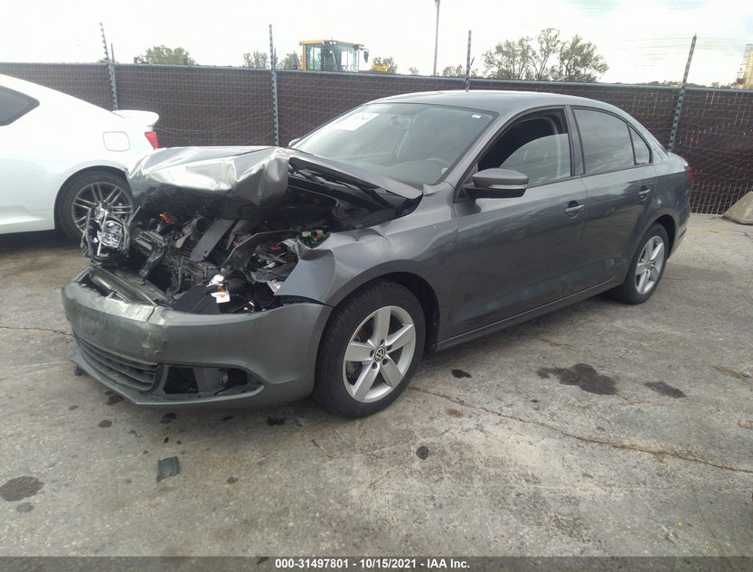 3VWLL7AJ7CM384247