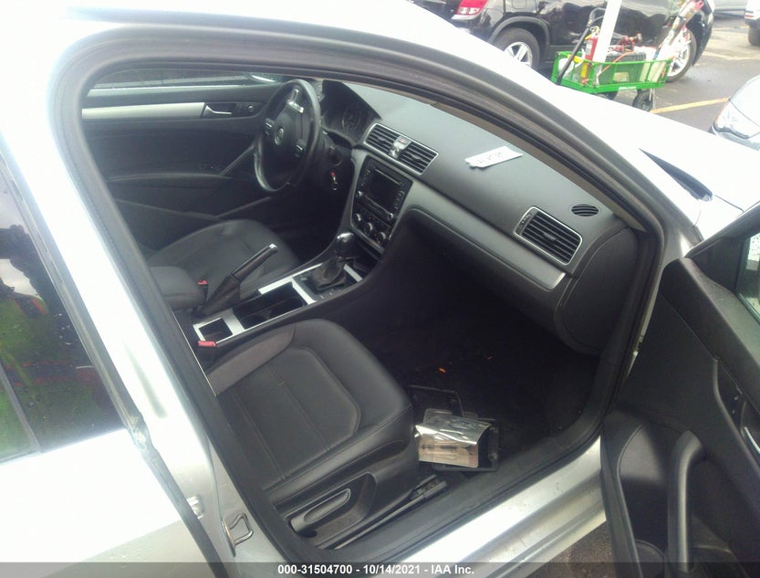 1VWBN7A35CC065275