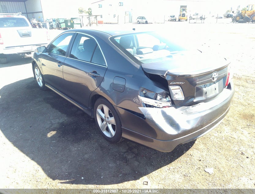 4T1BF3EK8BU765953