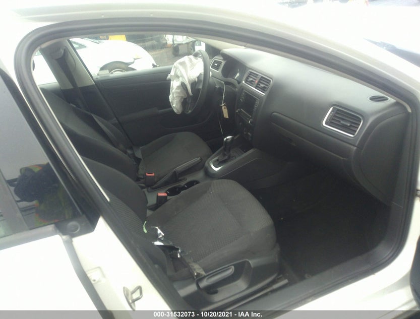 3VW2K7AJ8CM409056