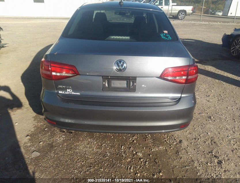 3VW2K7AJ1FM210676