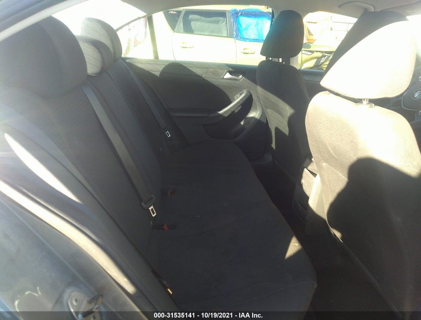 3VW2K7AJ1FM210676