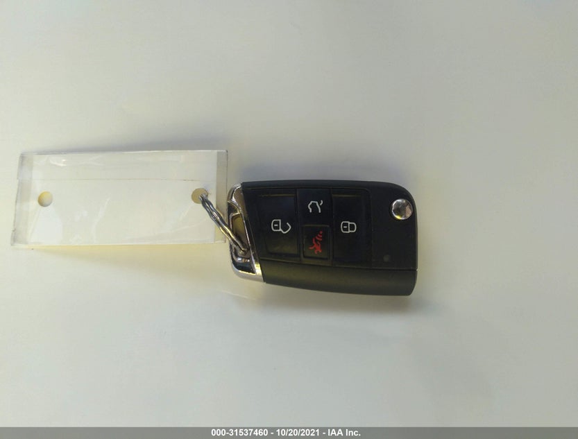 3VV2B7AX9LM010858