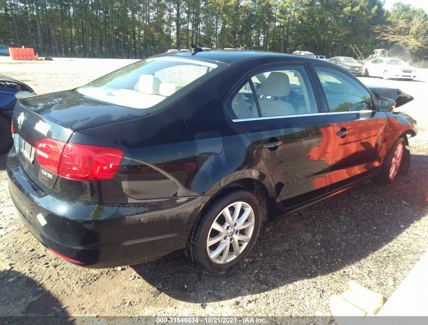 3VWDX7AJ0DM361046