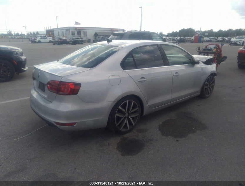 3VW4S7AJ7DM301005