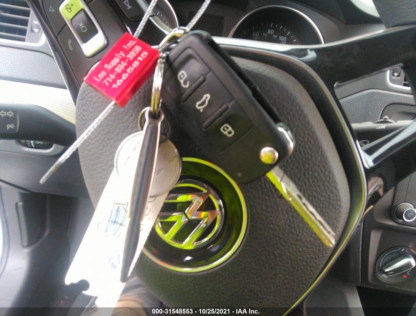 3VW2B7AJ2HM390902