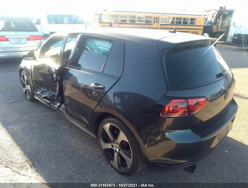 3VW447AU2HM015833