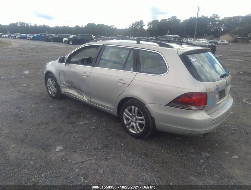 3VWPL7AJ0BM680758