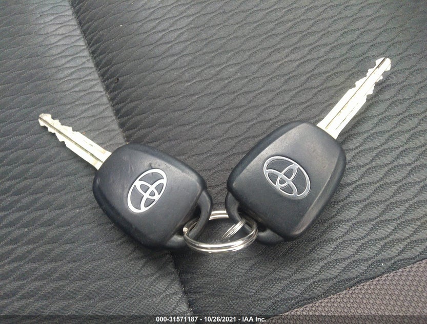 2T1BURHE6HC797504