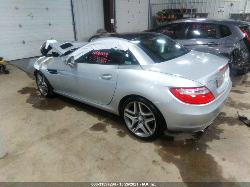 VIN WDDPK4HA7DF071511 2013 Mercedes-Benz SLK-Class,... no.3