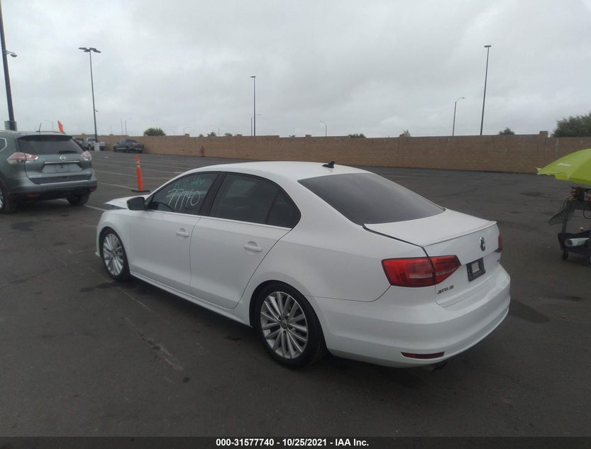3VWD17AJ2FM414821