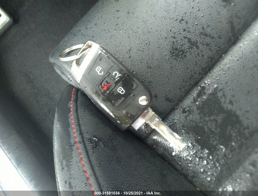 3VW5T7AU5KM008387