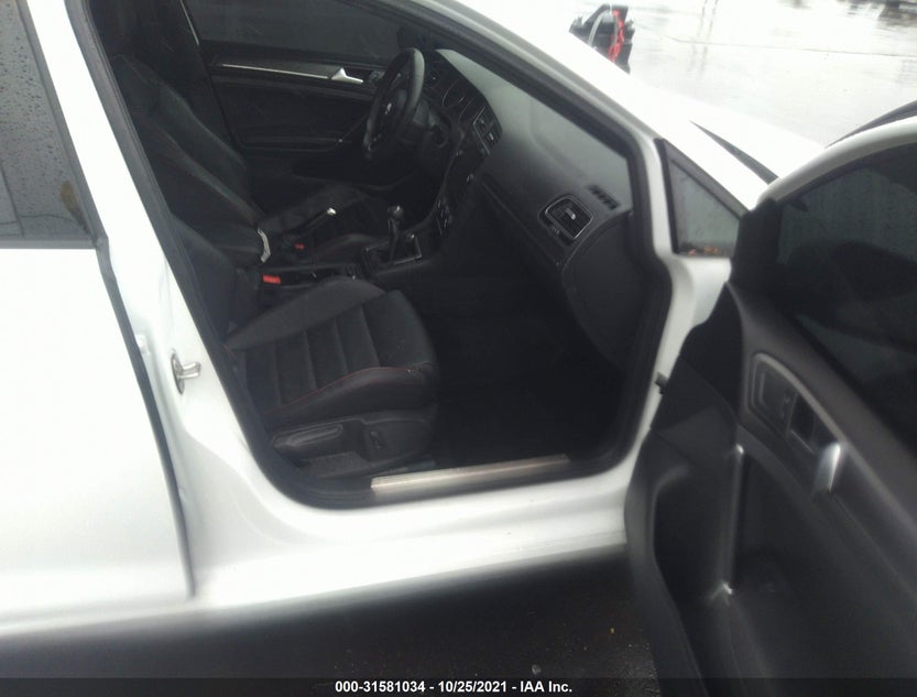 3VW5T7AU5KM008387