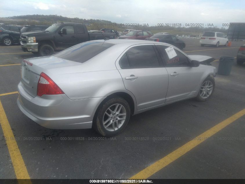 2011 Ford Fusion S VIN: 3FAHP0GA2BR221251 Lot: 31597802