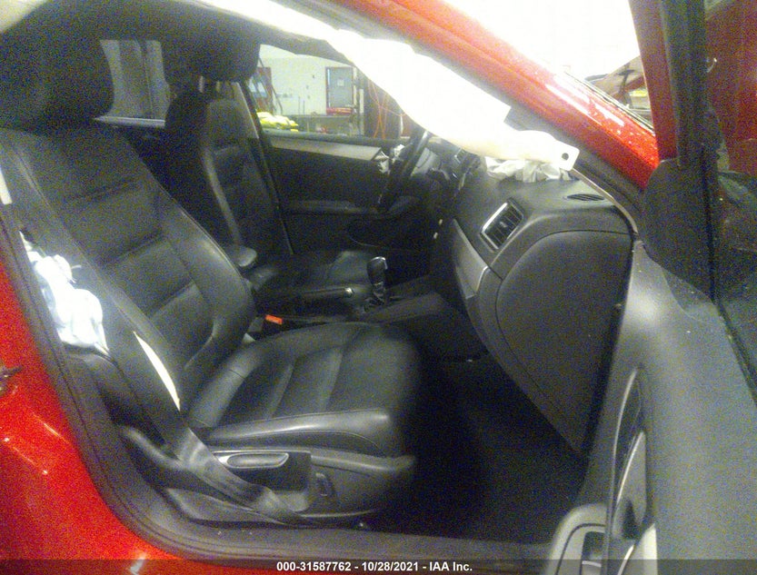 3VWD17AJ1EM435660