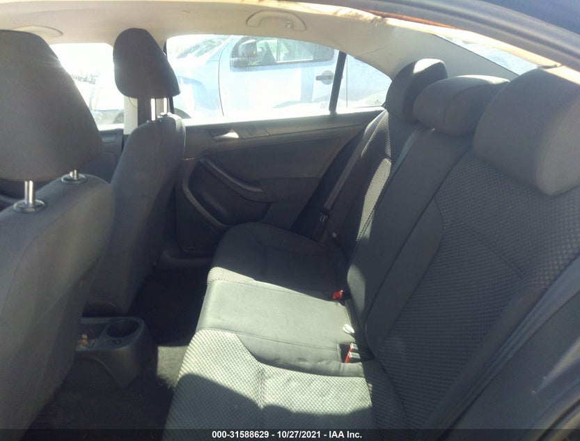 3VW2K7AJ5BM340552