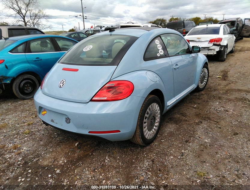 3VWJ17AT2FM643276