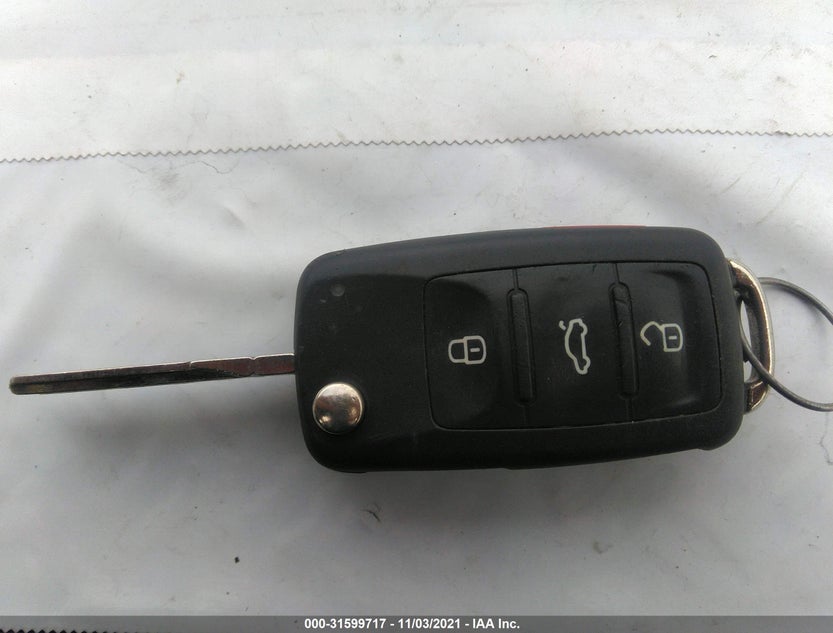 3VW2B7AJXHM343598