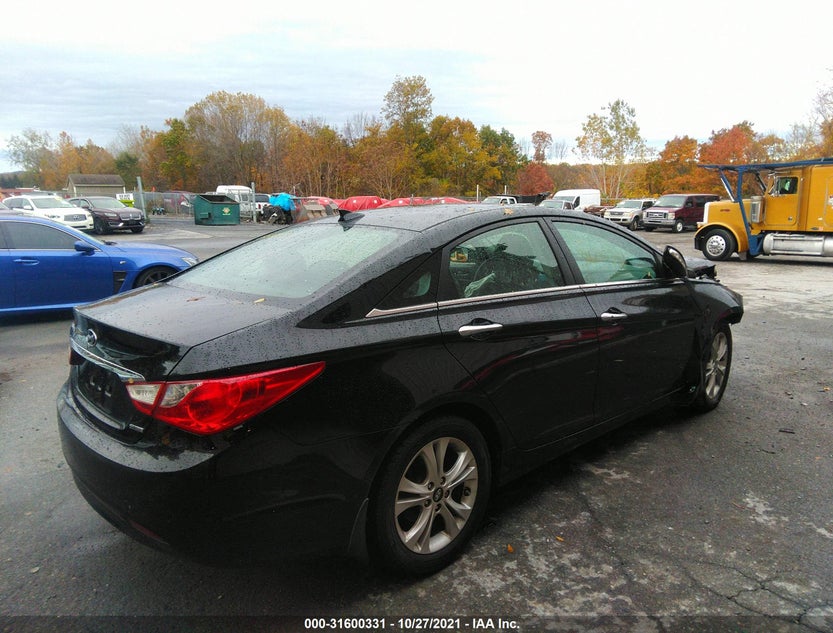 5NPEC4AC2DH587596