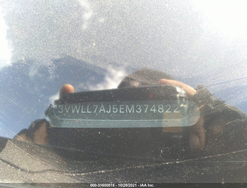 3VWLL7AJ5EM374822
