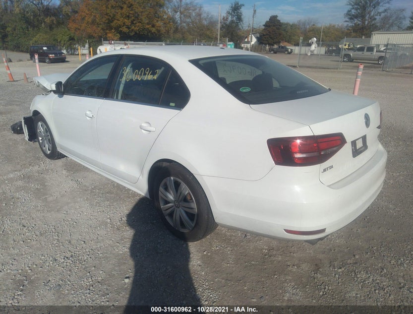 3VW2B7AJ9HM270305