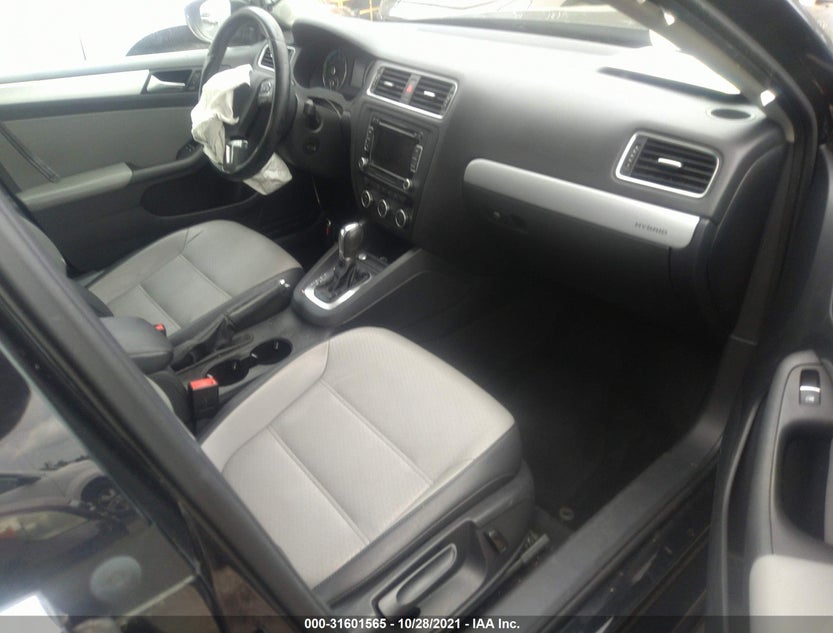 3VW637AJ1EM208469