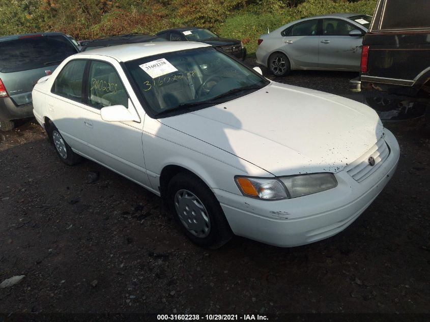 1998 Toyota Camry Le VIN: 4T1BG22K7WU853510 Lot: 31602238