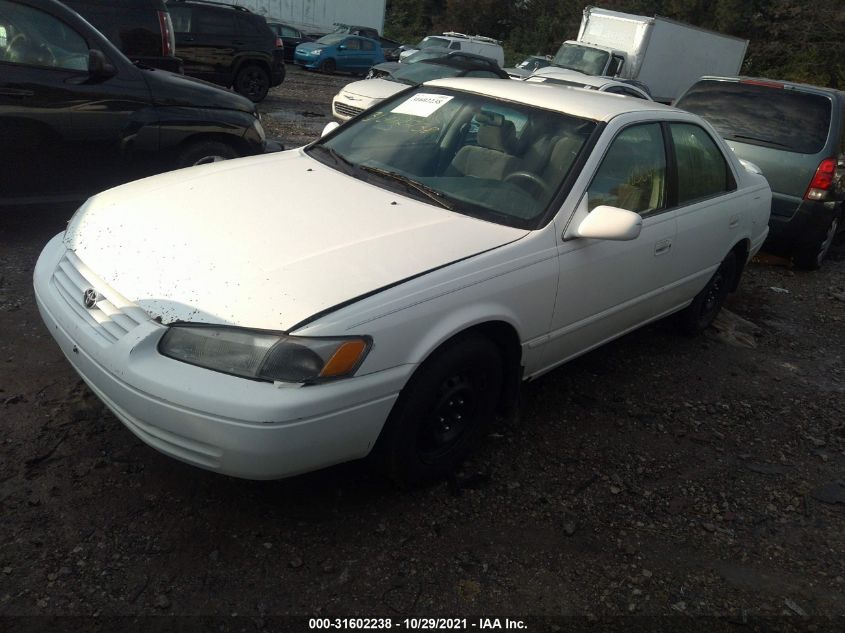 1998 Toyota Camry Le VIN: 4T1BG22K7WU853510 Lot: 31602238