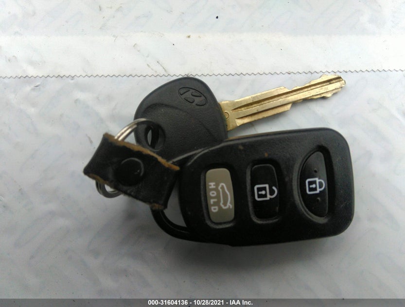 5NPDH4AE8GH760475