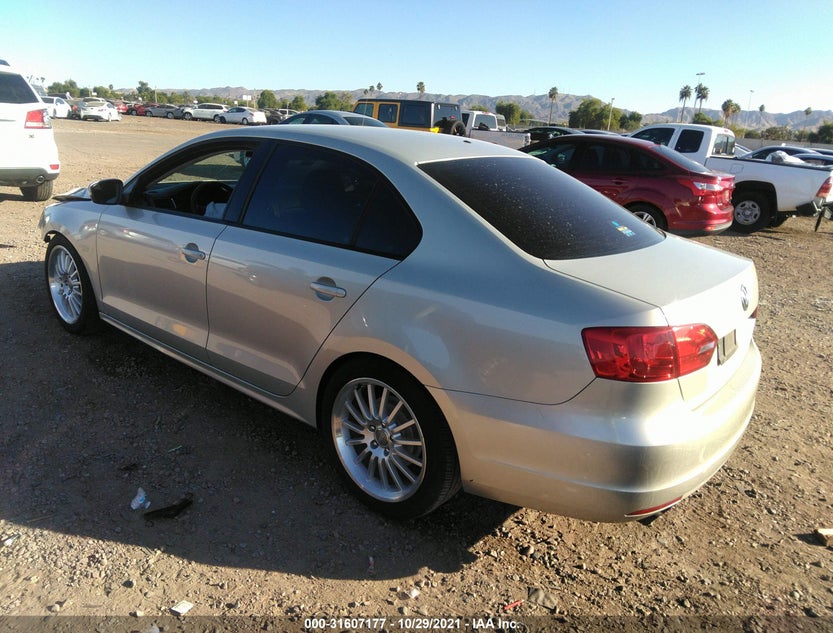 3VWDX7AJ0BM336466