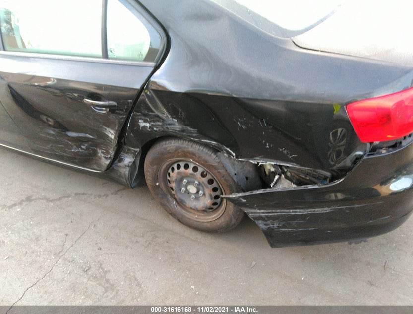 3VW2K7AJ6EM357686