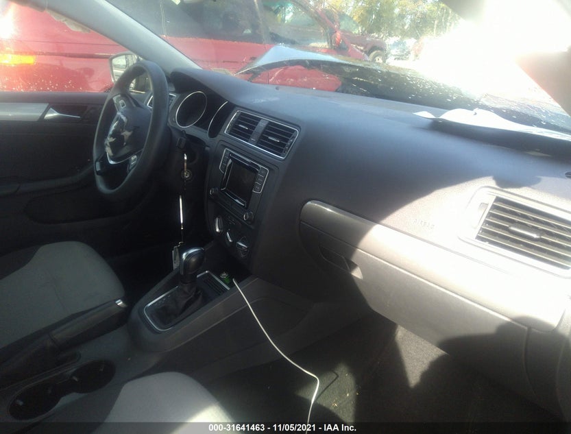 3VW2B7AJ6JM230267
