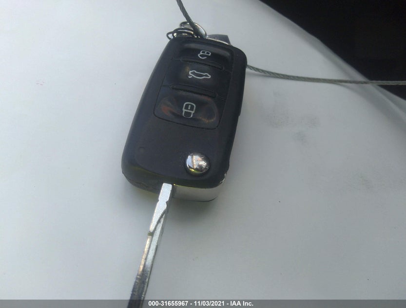 3VW2B7AJ1JM238566