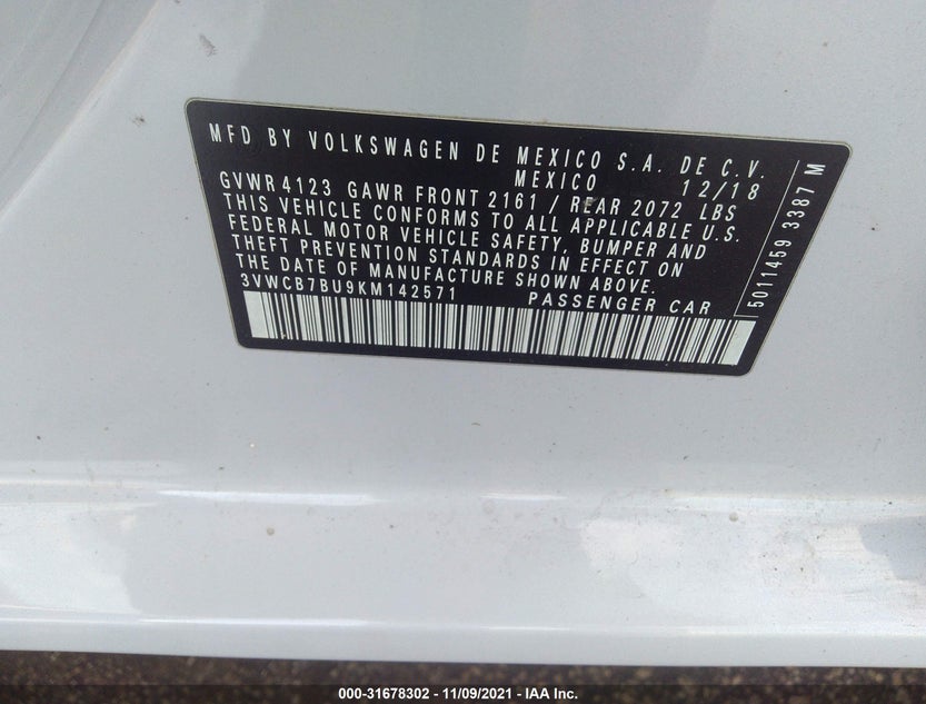 3VWCB7BU9KM142571