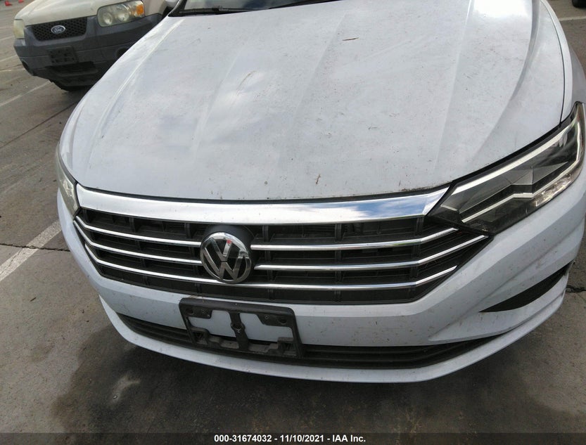 3VWCB7BU6KM131947