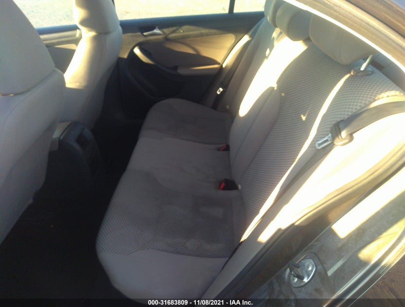 3VW2K7AJ5EM329734
