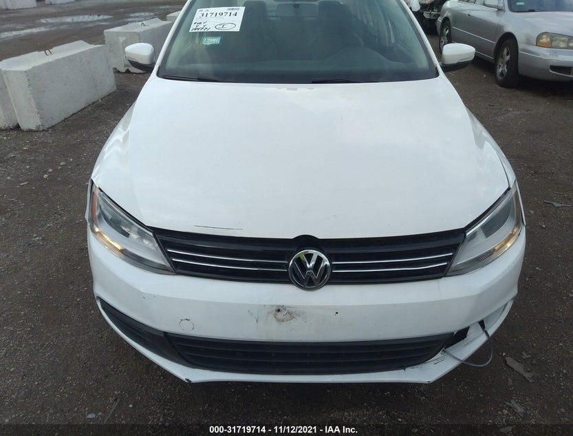 3VWDX7AJ2CM306371