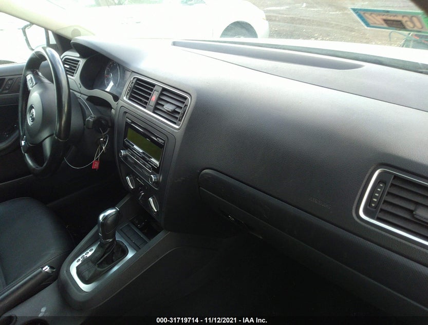 3VWDX7AJ2CM306371