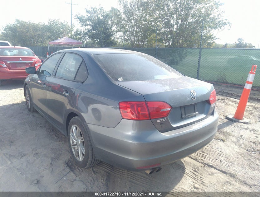 3VWDP7AJ9CM085819