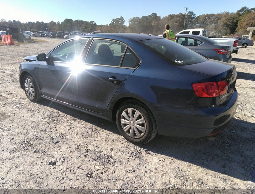 3VW2K7AJ5EM328230