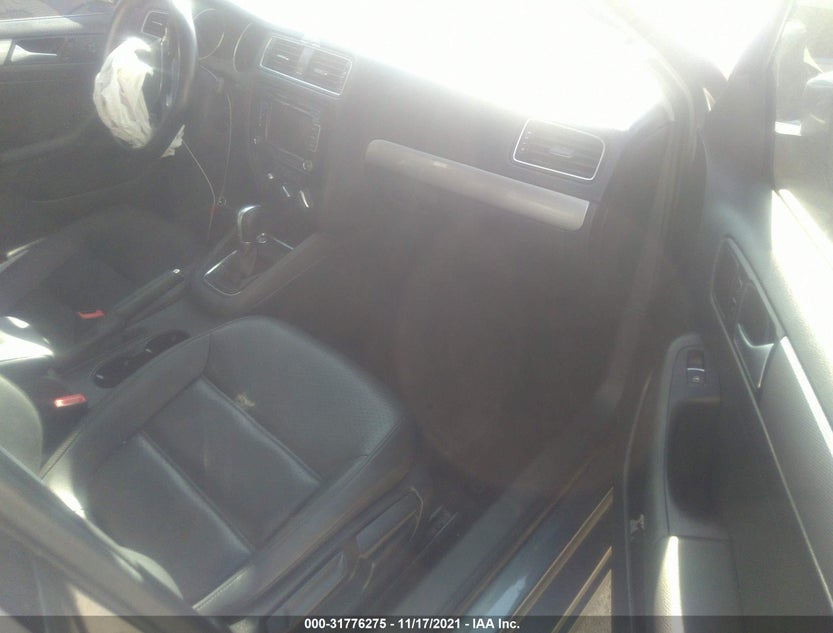 3VWD07AJ8FM412011