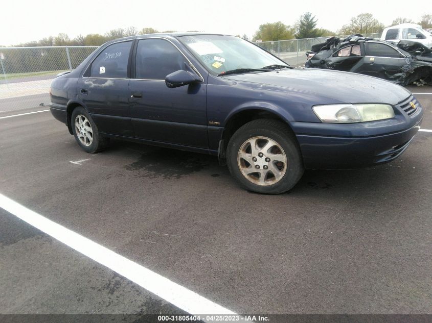 1997 Toyota Camry Le VIN: 4T1BF22K0VU922670 Lot: 31805404